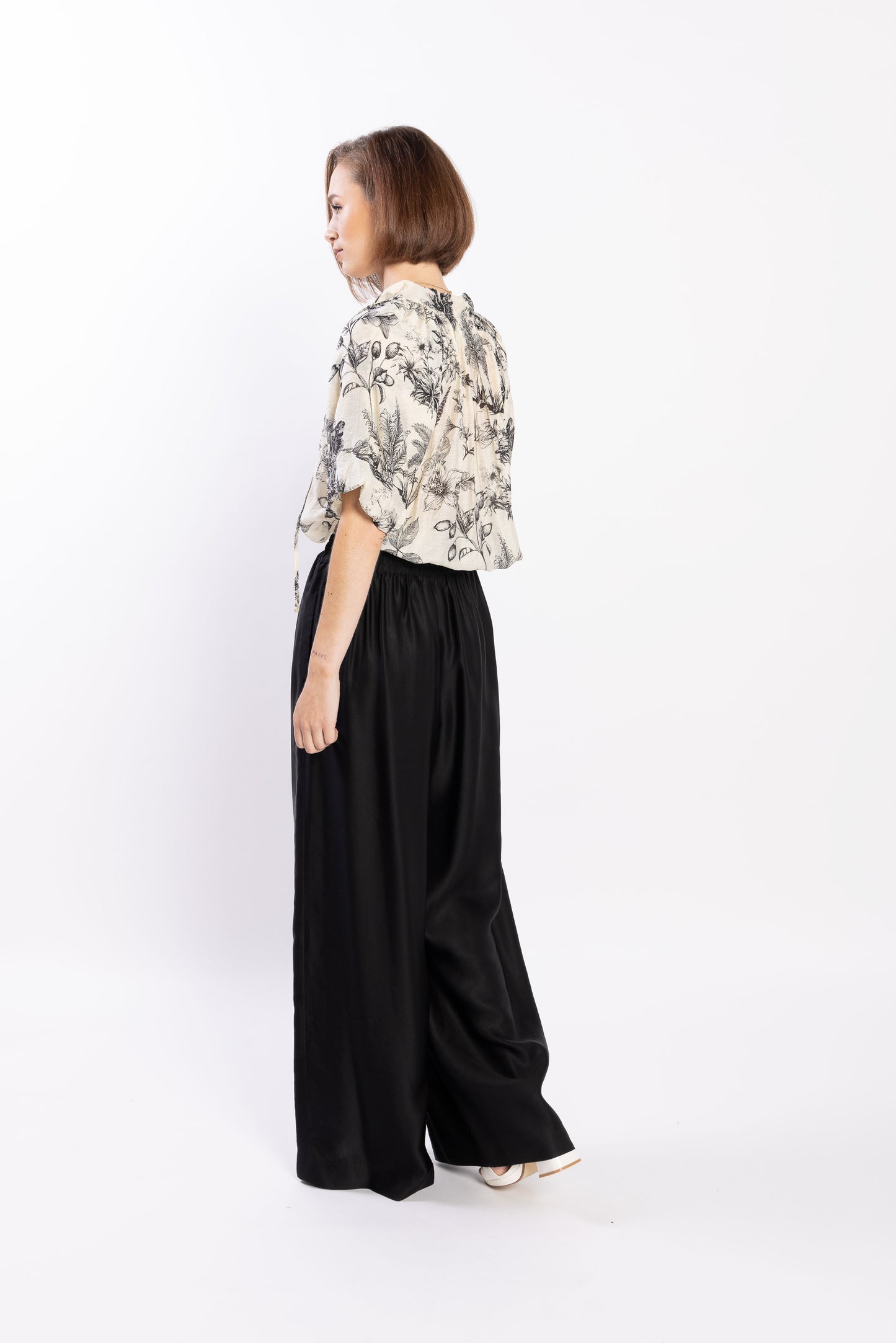 1238L - Shaye Blouse - Tahiti Print