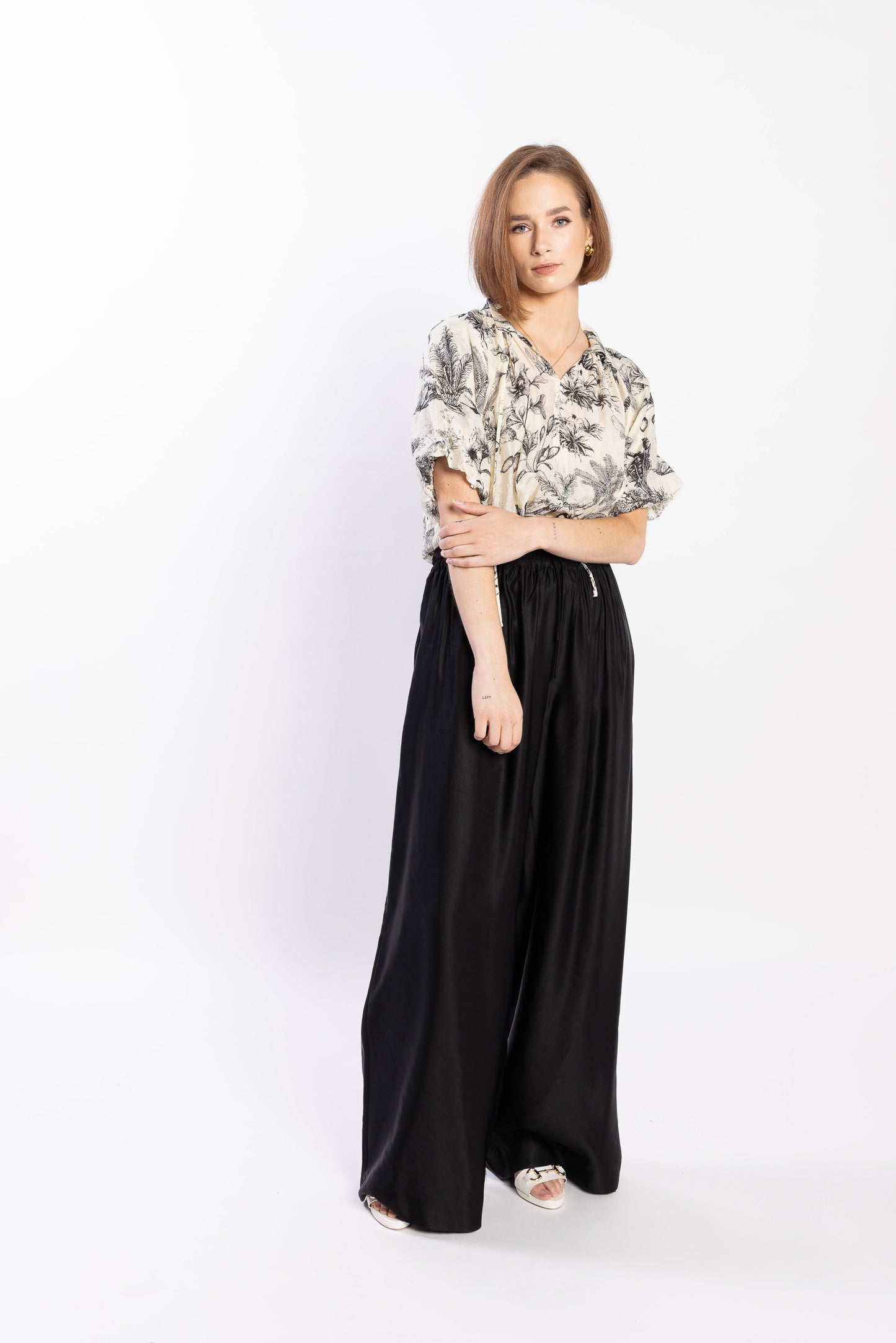 1238L - Shaye Blouse - Tahiti Print