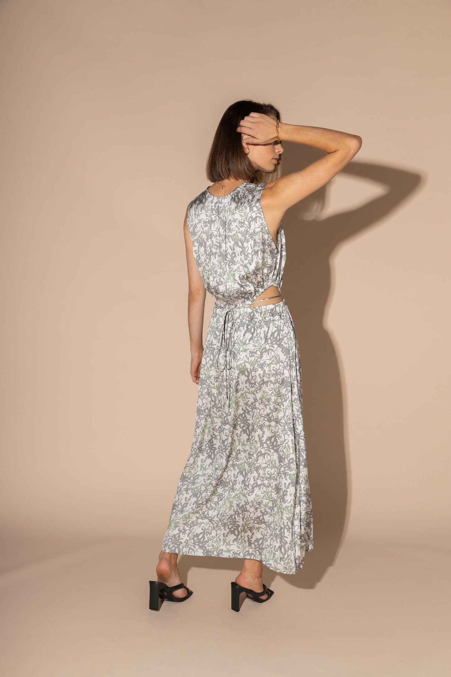 2161L - STATE DRESS -LIQUID