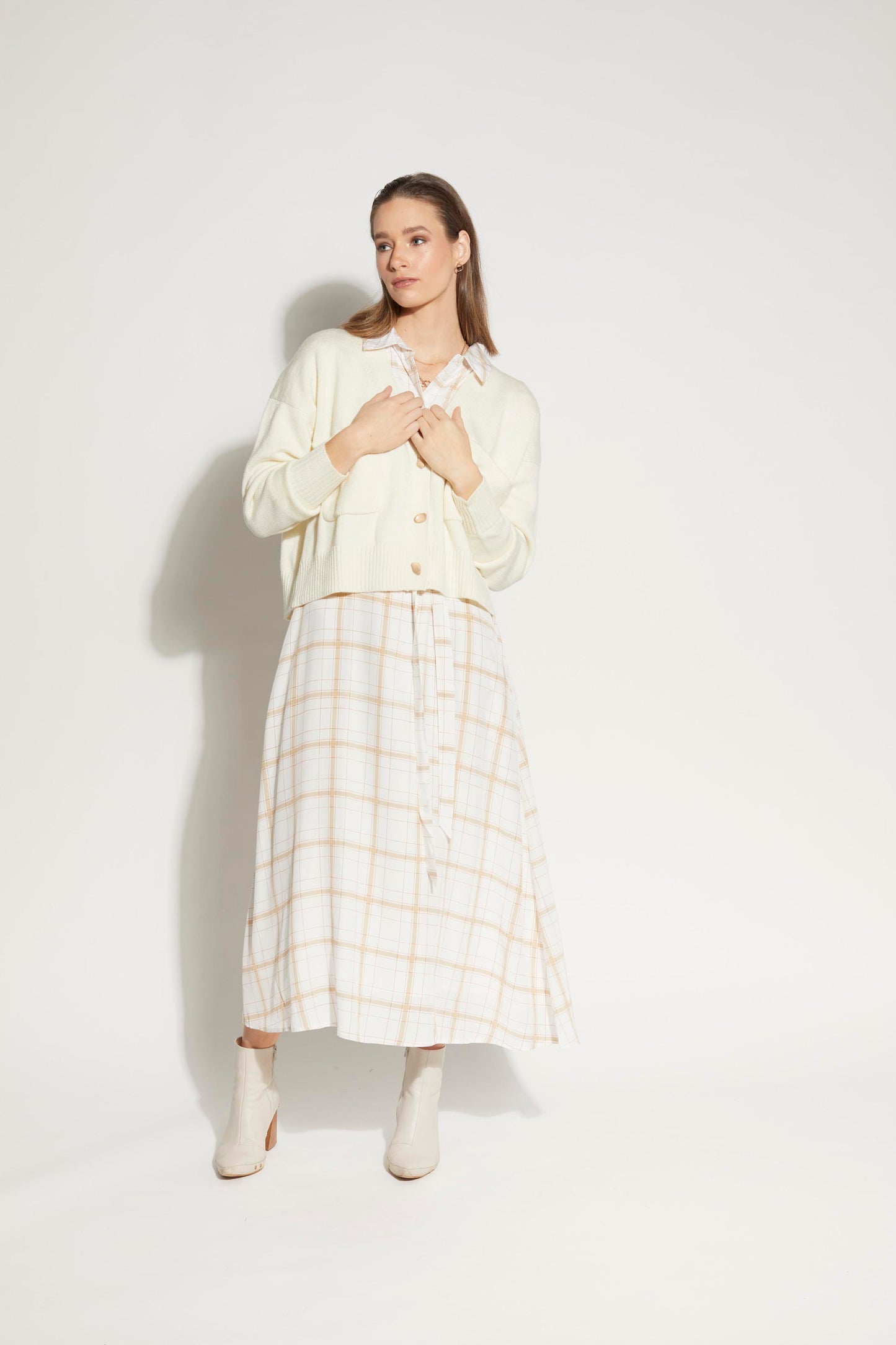 3064L - Vespa Cardi - Winter White