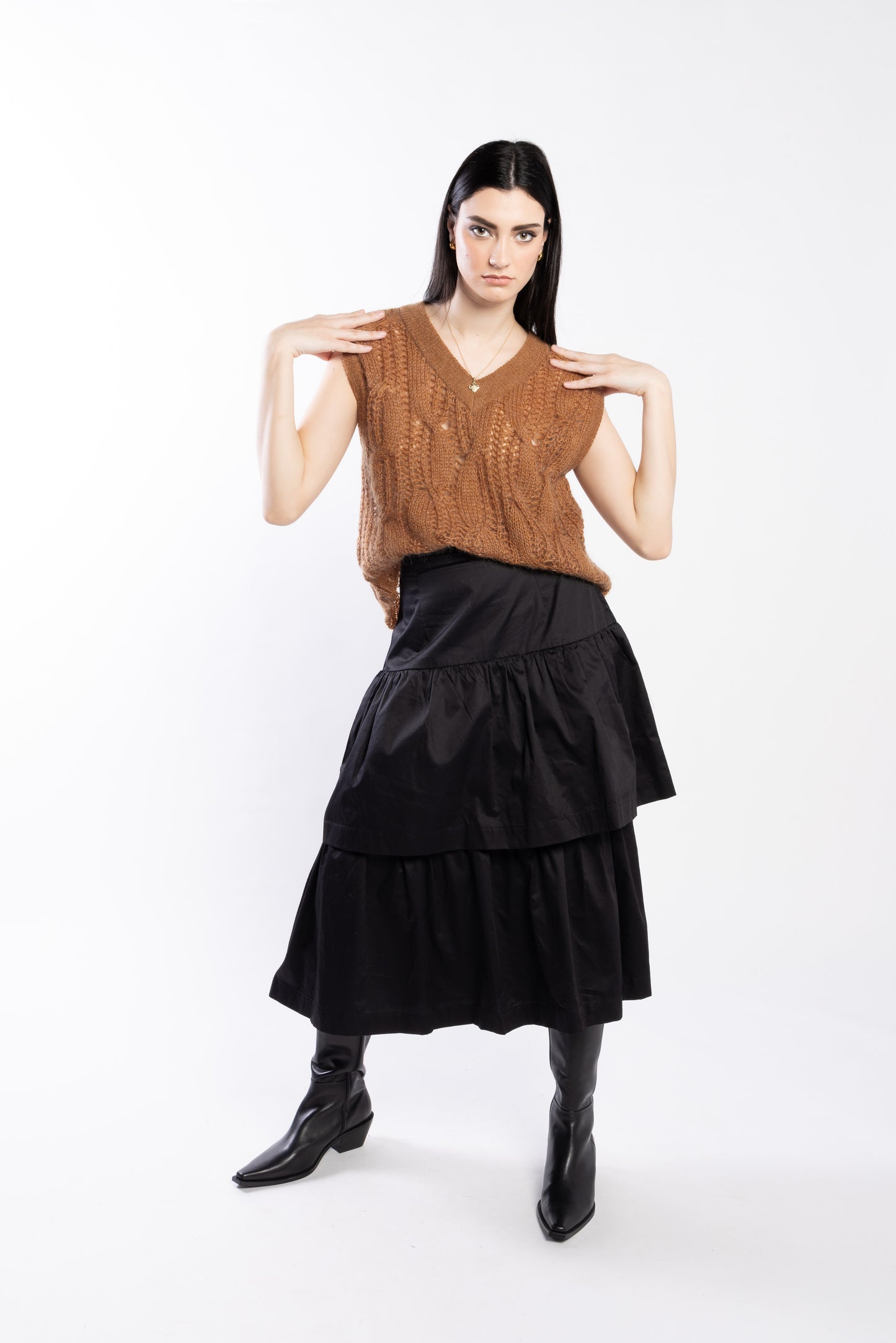 6057L - West Skirt - Black